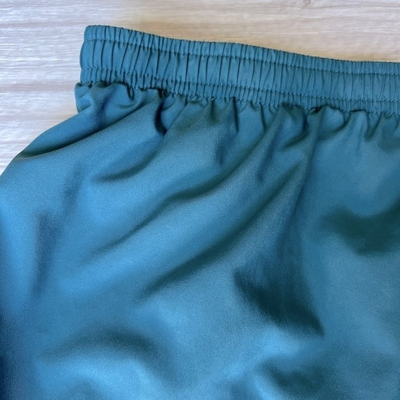 NIKE dri-fit running shorts size S EUC - Picture 11 of 15